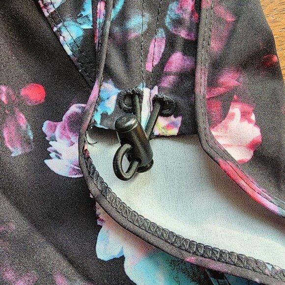 Avia Colorful Athletic Shorts Size Large (12-14) - Picture 9 of 13